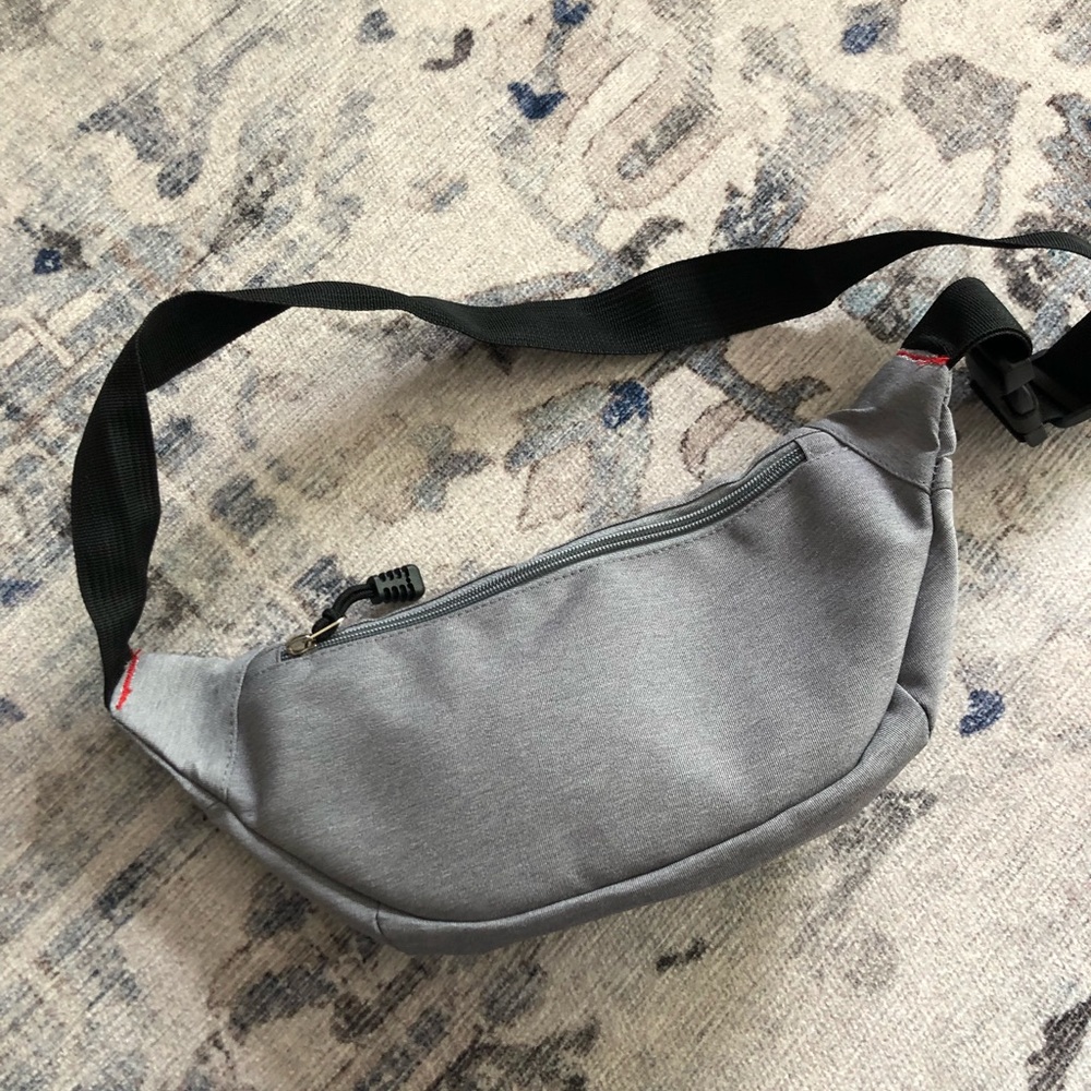 Fanny pack - Picture 3 of 4